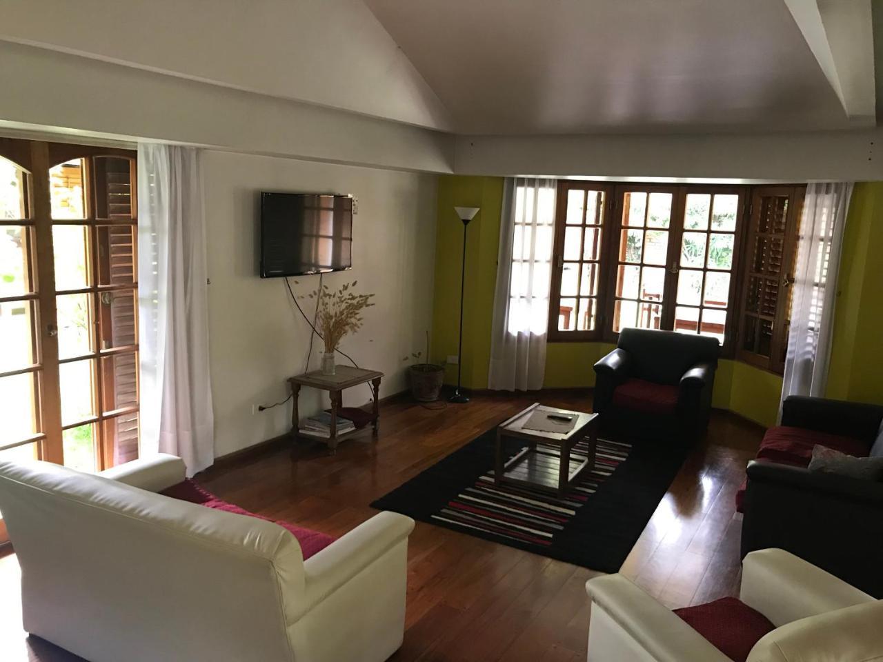 La Casona Del Rio 호텔 네우퀜 외부 사진