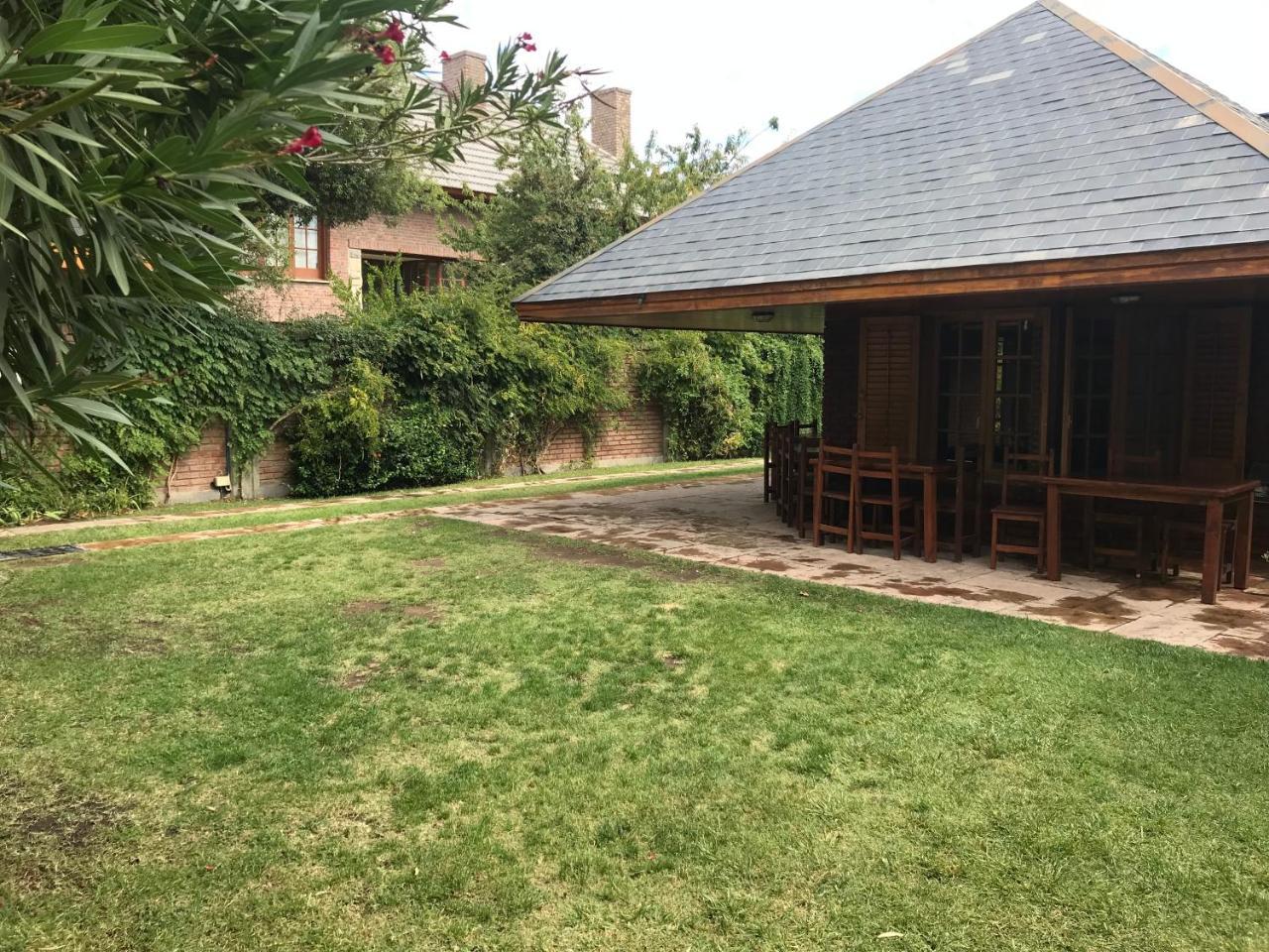 La Casona Del Rio 호텔 네우퀜 외부 사진